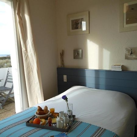Hotel De La Petite Plage Сен-Жорж-д'Олерон Экстерьер фото